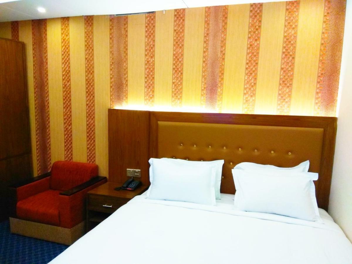 סילט Hotel Grand View 1 & 2 מראה חיצוני תמונה