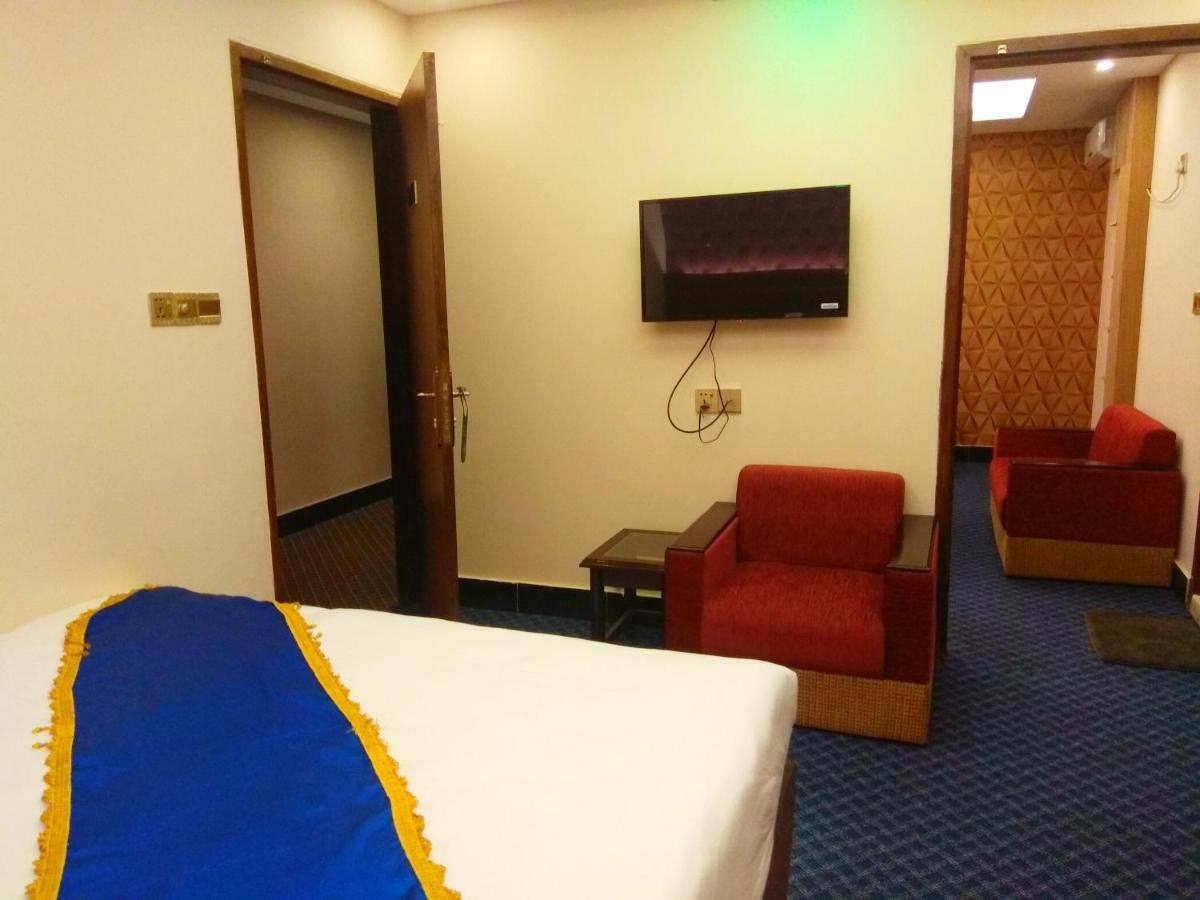 סילט Hotel Grand View 1 & 2 מראה חיצוני תמונה